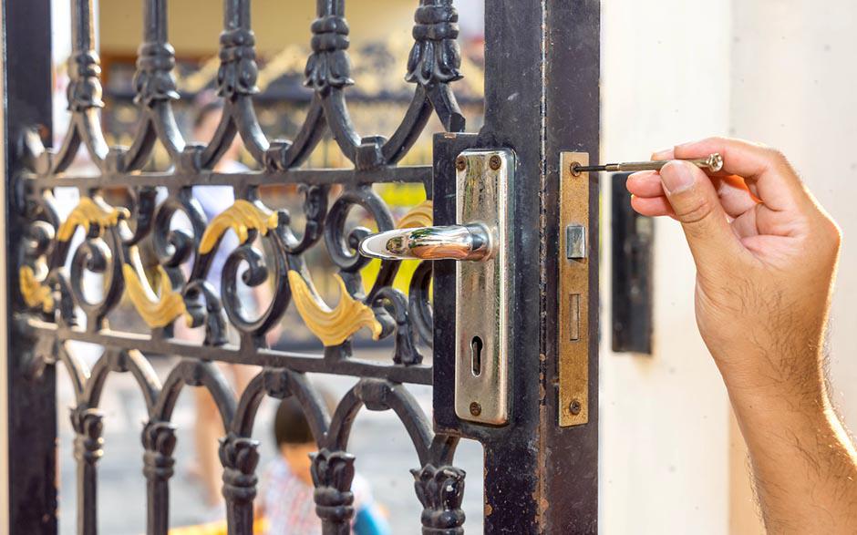 artisans serruriers Maisons-Alfort